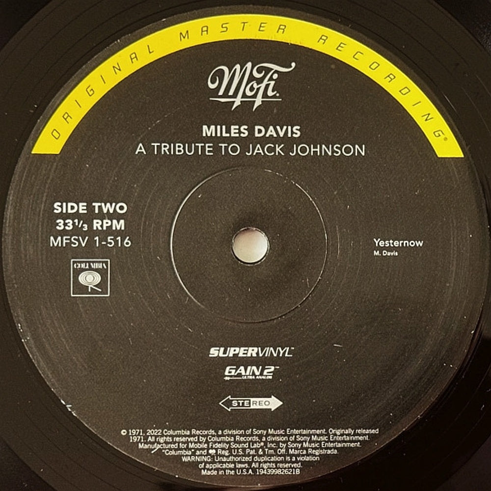 Miles Davis – Tribute To Jack Johnson (Mobile Fidelity LP Vinyl)